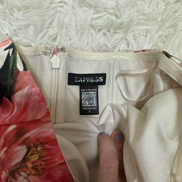 Express Floral Romper Satin Floral Strapless Tie Waist Romper Satin Romper - Picture 6 of 6